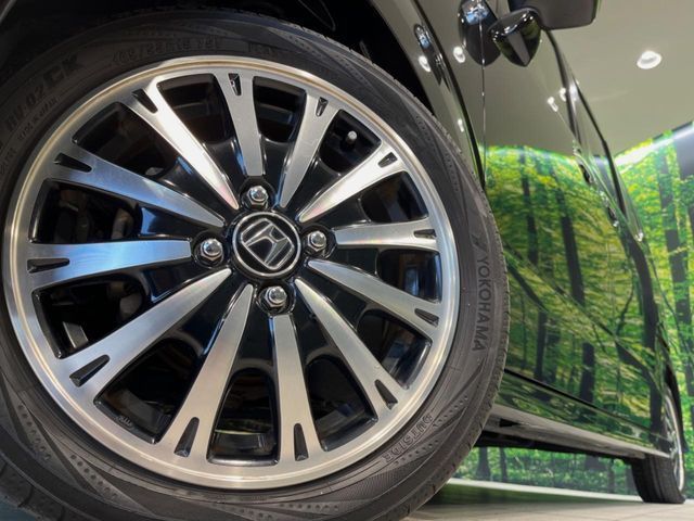 HONDA N BOX CUSTOM 2015