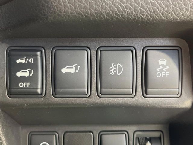 NISSAN X-TRAIL 2WD 2015