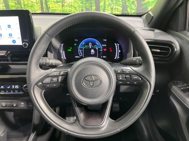 TOYOTA YARIS CROSS HYBRID 2025