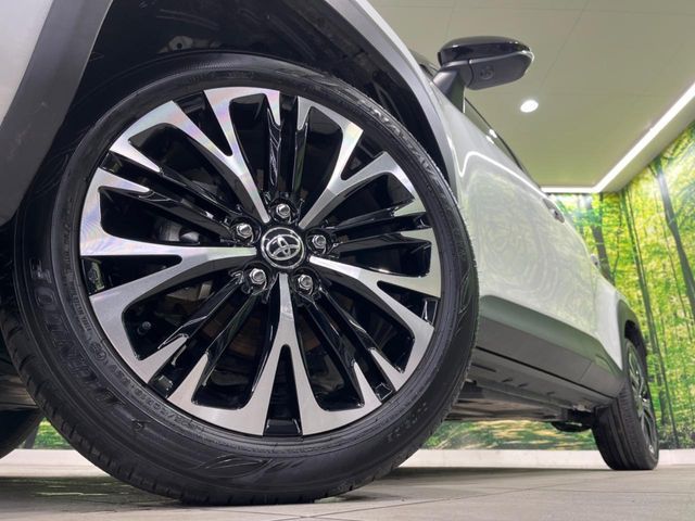 TOYOTA YARIS CROSS HYBRID 2025