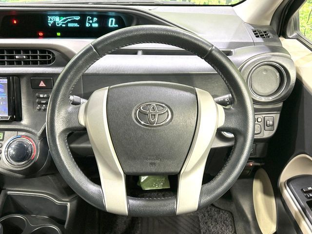 TOYOTA AQUA 2014