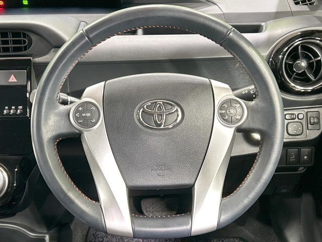 TOYOTA AQUA 2015