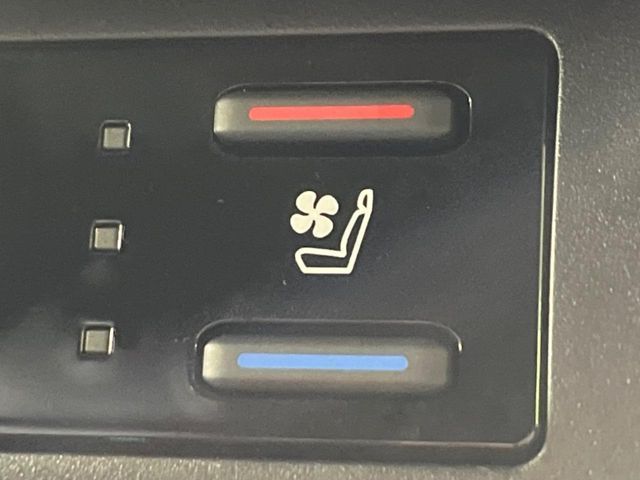 TOYOTA RAV4 HYBRID 4WD 2023