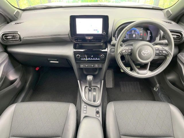 TOYOTA YARIS CROSS HYBRID 2025