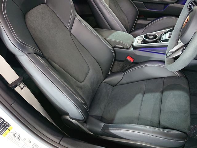 PORSCHE PORSCHE 911 2023