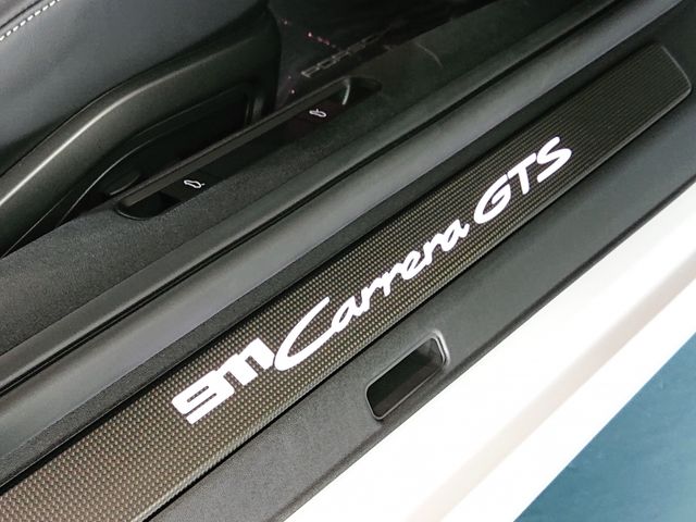 PORSCHE PORSCHE 911 2023