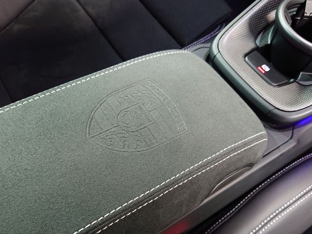 PORSCHE PORSCHE 911 2023