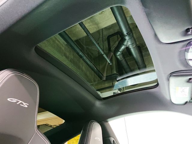 PORSCHE PORSCHE 911 2023