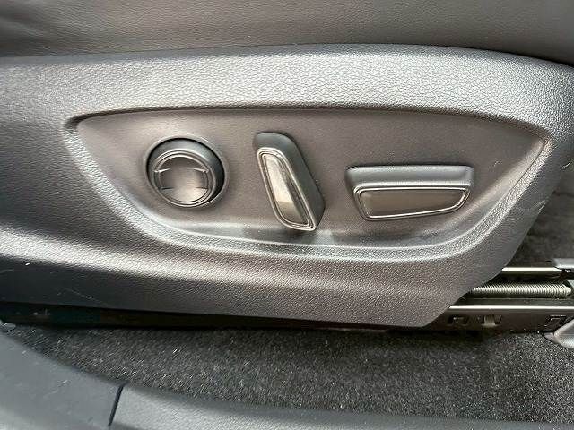 TOYOTA CROWN CROSSOVER 2023