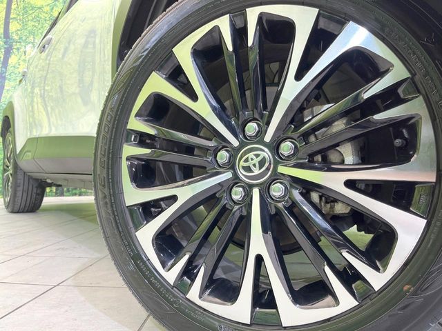 TOYOTA YARIS CROSS HYBRID 2025