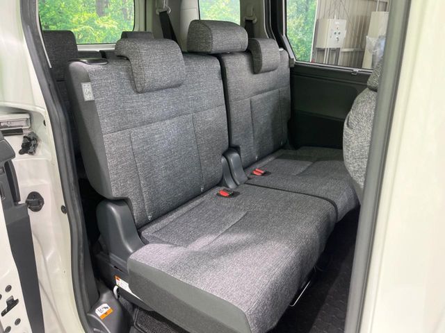 TOYOTA SIENTA HYBRID 2023