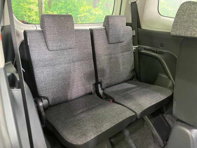 TOYOTA SIENTA HYBRID 2023