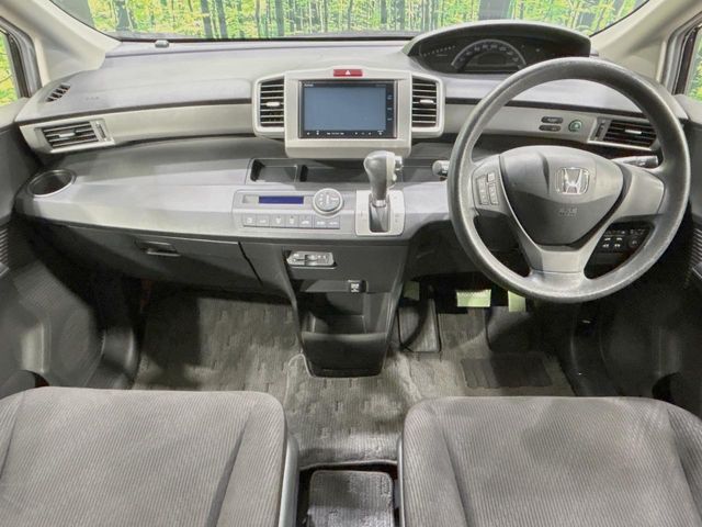 HONDA FREED 2015