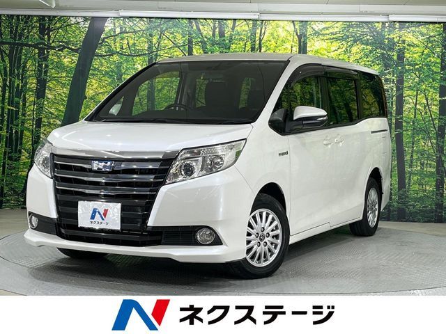 TOYOTA NOAH HYBRID 2015