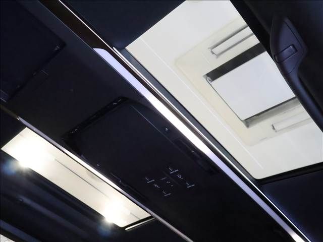 TOYOTA VELLFIRE  HYBRID 2024