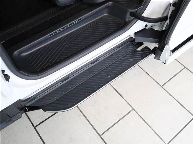 TOYOTA VELLFIRE  HYBRID 2024