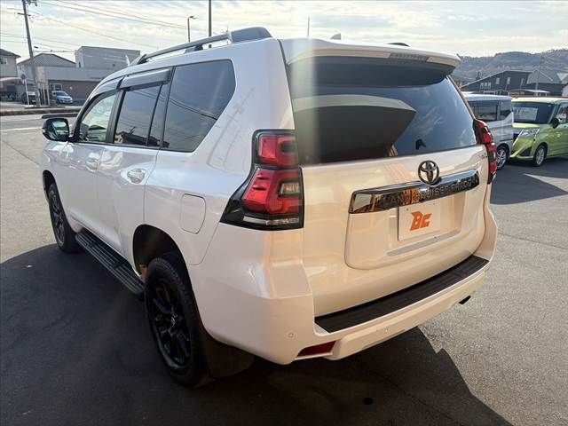 TOYOTA LANDCRUISER PRADO 2020