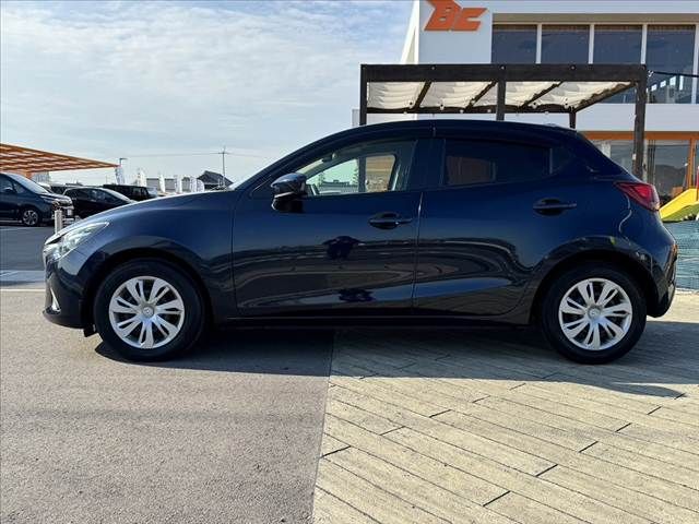 MAZDA DEMIO 2016