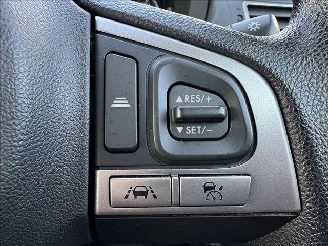 SUBARU FORESTER 2017