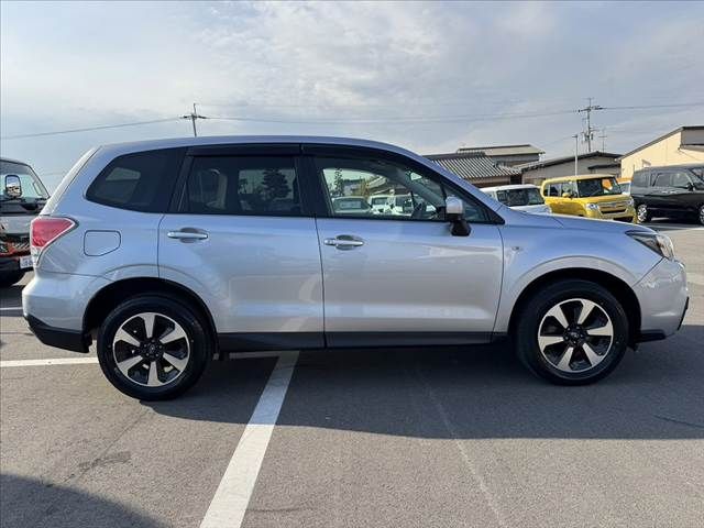 SUBARU FORESTER 2017