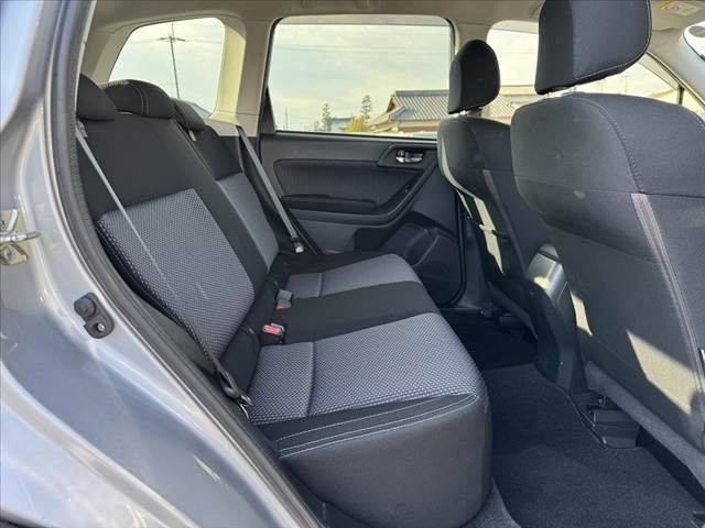 SUBARU FORESTER 2017