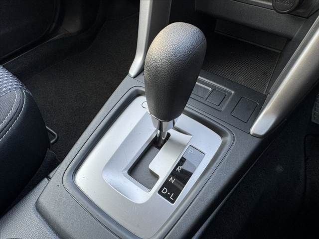 SUBARU FORESTER 2017