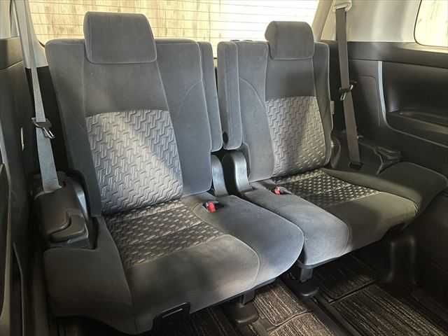 TOYOTA VELLFIRE 2015