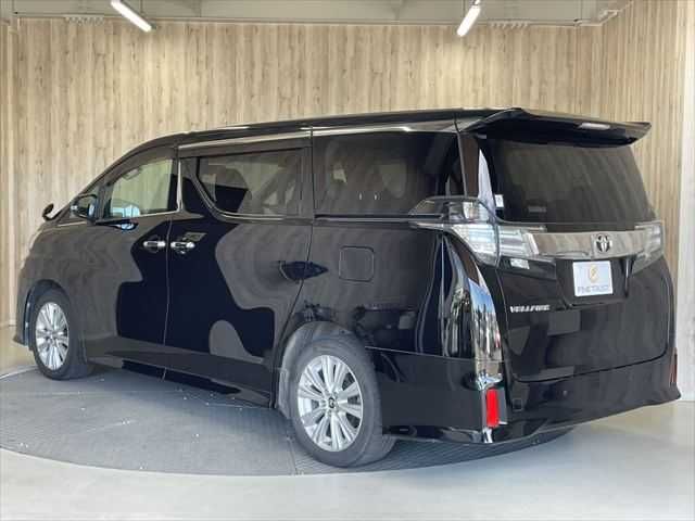 TOYOTA VELLFIRE 2015