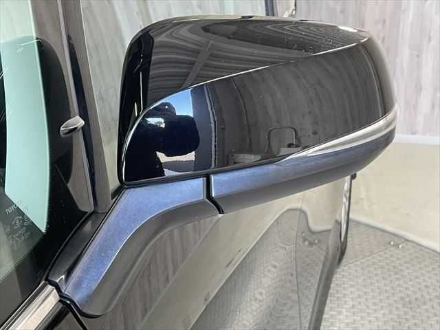 TOYOTA VELLFIRE 2015