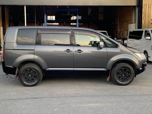 MITSUBISHI DELICA D:5 4WD 2013