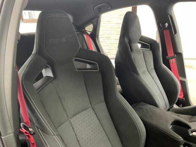 HONDA CIVIC hatchback 2025