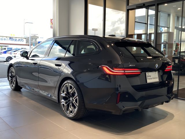 BMW BMW 5series TOURING 2025