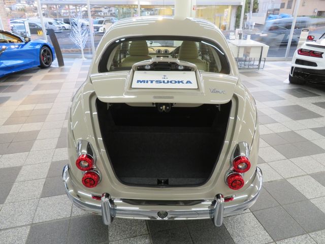 MITSUOKA VIEWT 2018