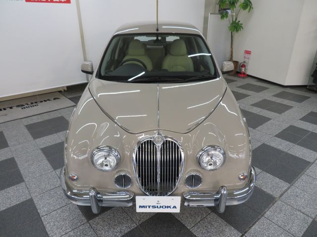 MITSUOKA VIEWT 2018
