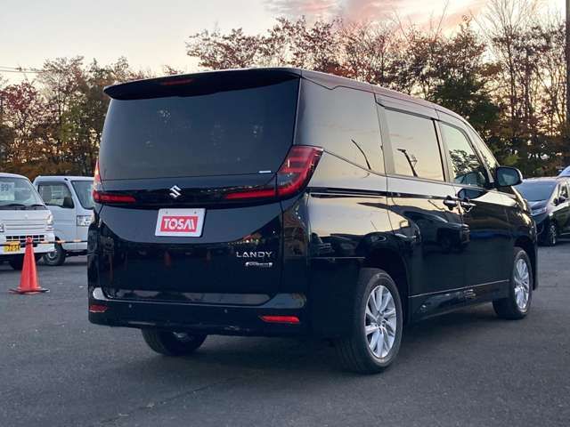 SUZUKI LANDY 2025