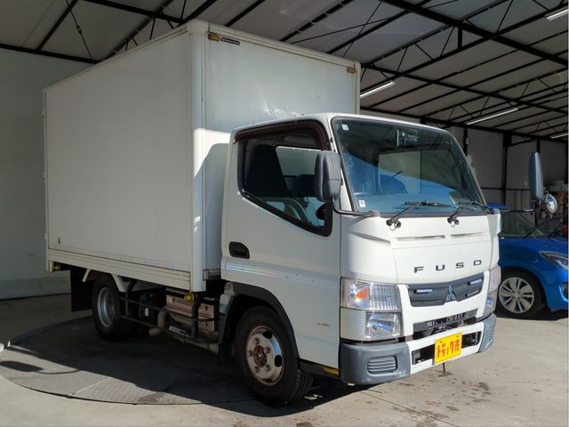 MITSUBISHI CANTER 2016