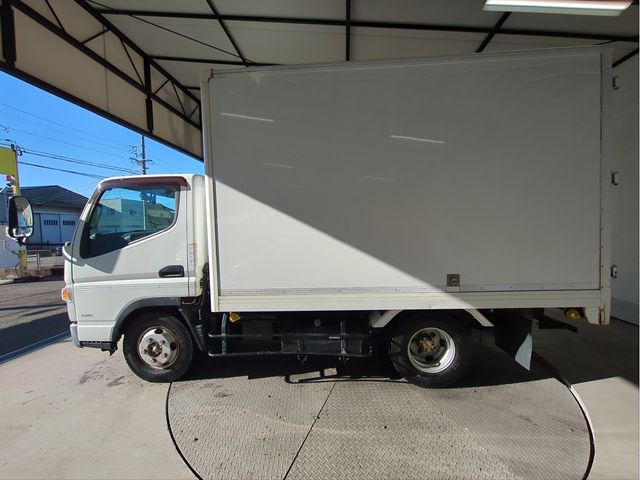 MITSUBISHI CANTER 2016