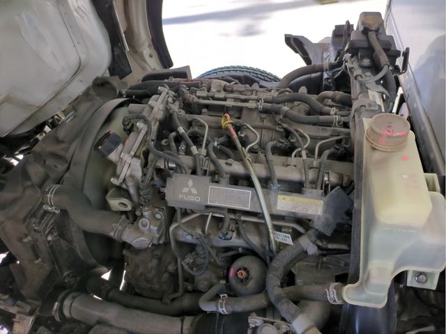 MITSUBISHI CANTER 2016