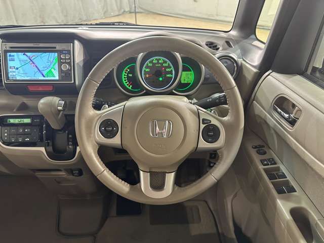 HONDA N BOX 2013