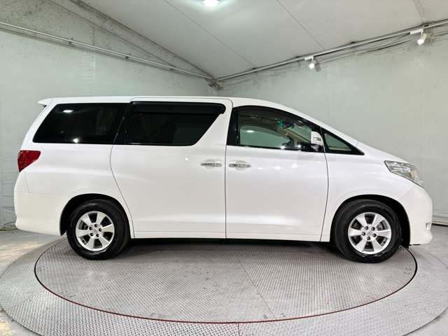 TOYOTA ALPHARD 2008