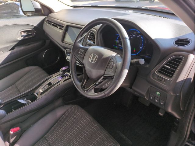 HONDA VEZEL HYBRID 2014