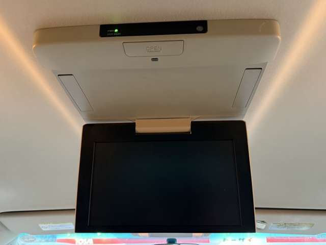 TOYOTA VELLFIRE 4WD 2014