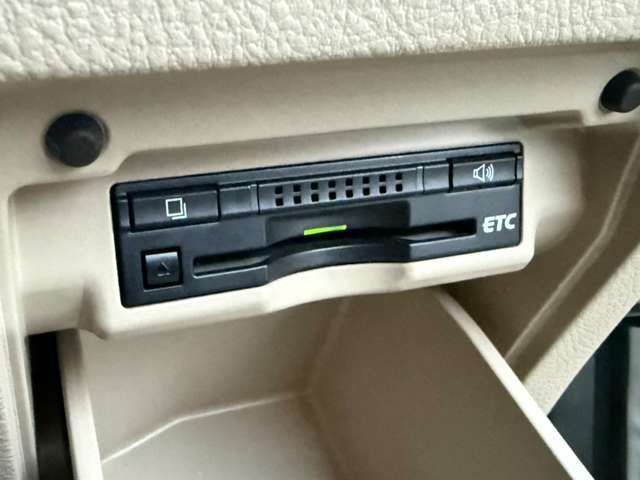 TOYOTA VELLFIRE 4WD 2014