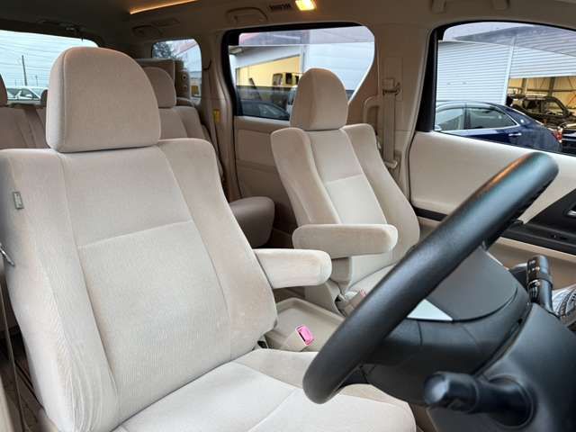 TOYOTA VELLFIRE 4WD 2014