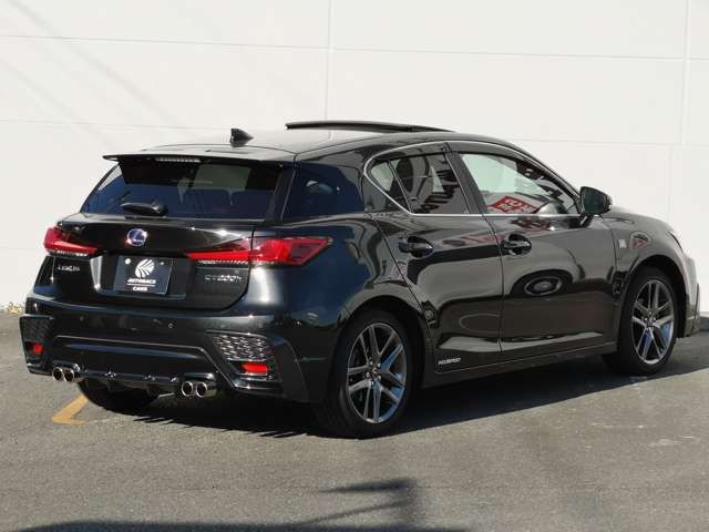 TOYOTA LEXUS CT200h 2022