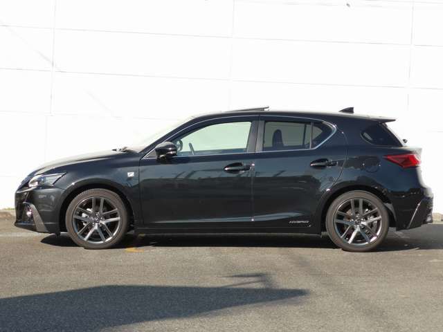 TOYOTA LEXUS CT200h 2022