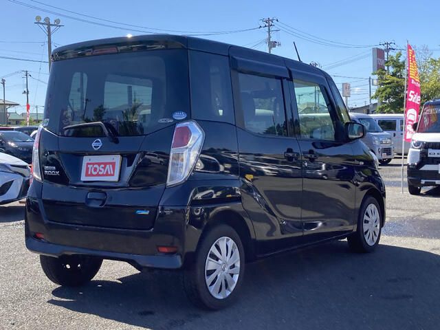 NISSAN DAYZ ROOX 4WD 2015