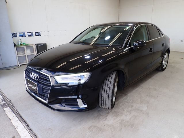 AUDI AUDI A3 Sedan 2019