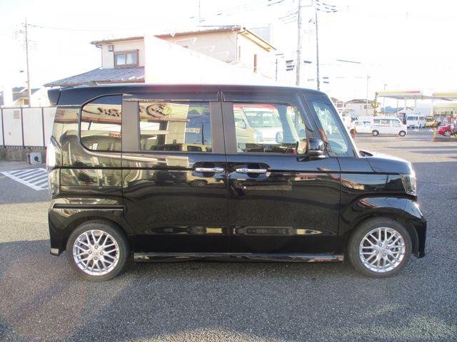 HONDA N BOX CUSTOM 2021