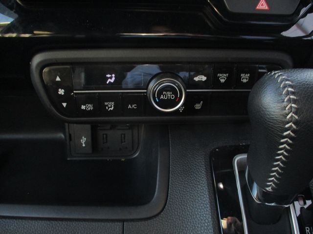 HONDA N BOX CUSTOM 2021